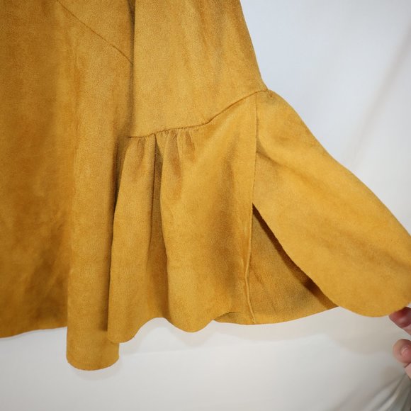 Altar'd State Mustard Yellow Suede-Like Ruffle Sleeve Blouse Women's Size M-NWT - Picture 2 of 9